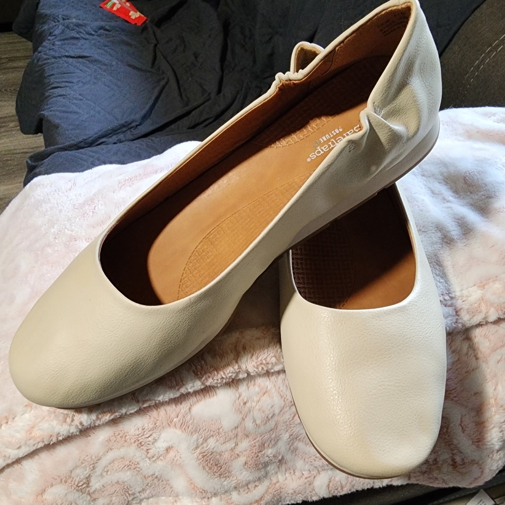 Baretraps posture+ slip on shoes